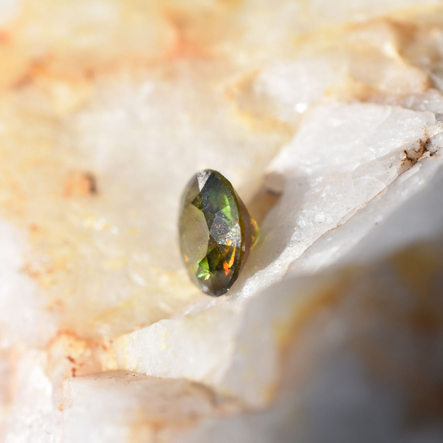💛 Sphene (Titanite) – Energy & Creativity