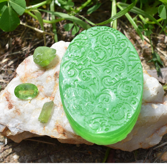 💚 Rose Garden Soap – Soft & Botanical