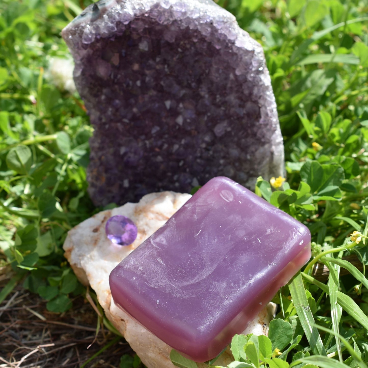 💜 Violet Bloom Soap – Tranquil & Softly Scented