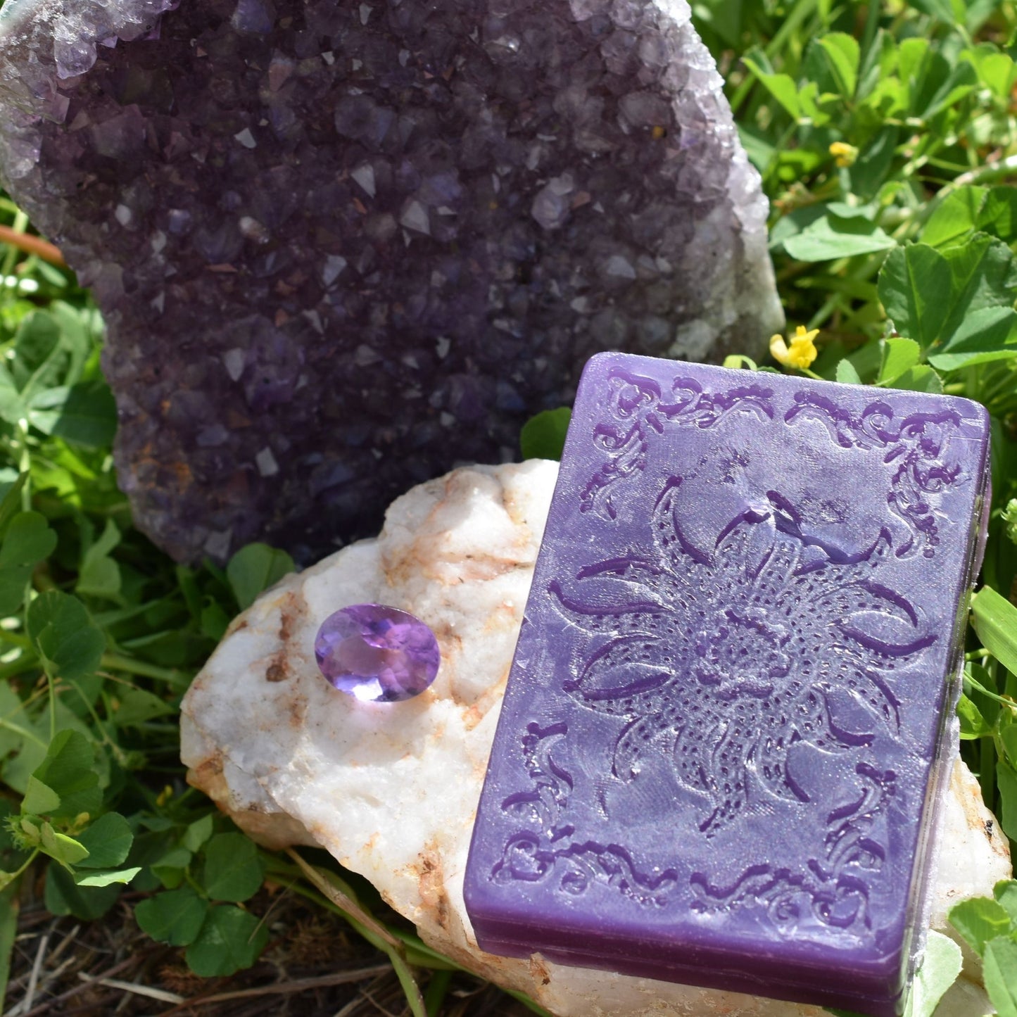 💜 Violet Bloom Soap – Tranquil & Softly Scented
