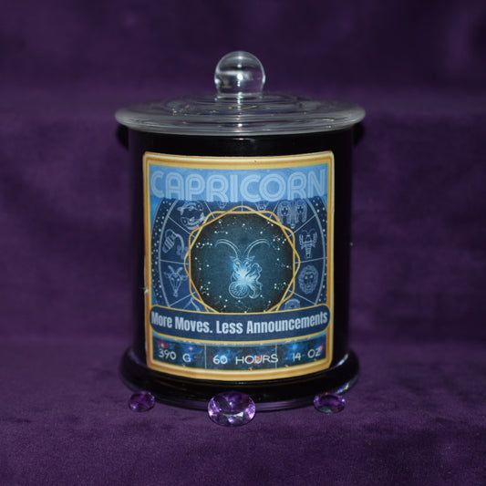 ♑ Capricorn Zodiac Candle - Frankincense & Myrrh