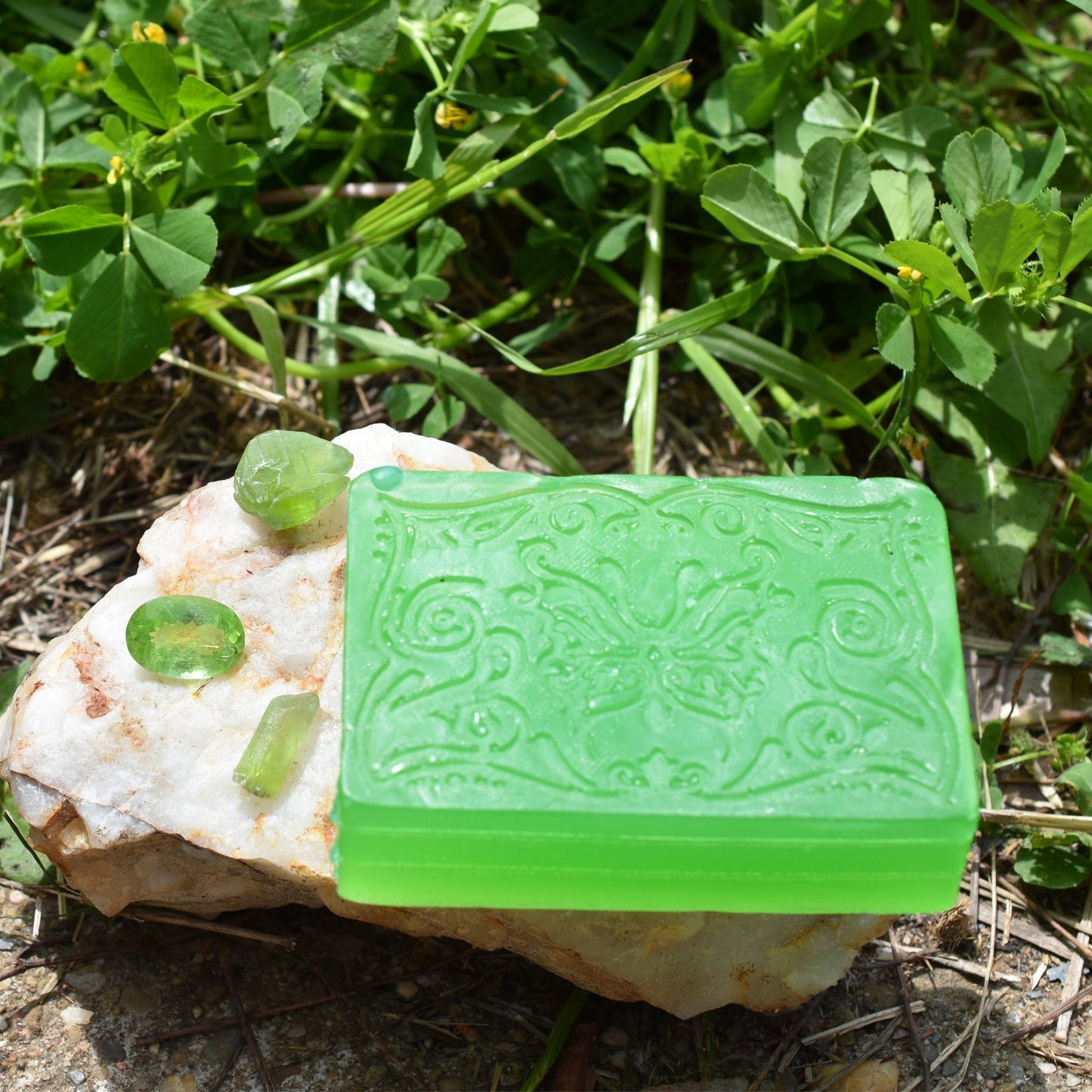 💚 Rose Garden Soap – Soft & Botanical