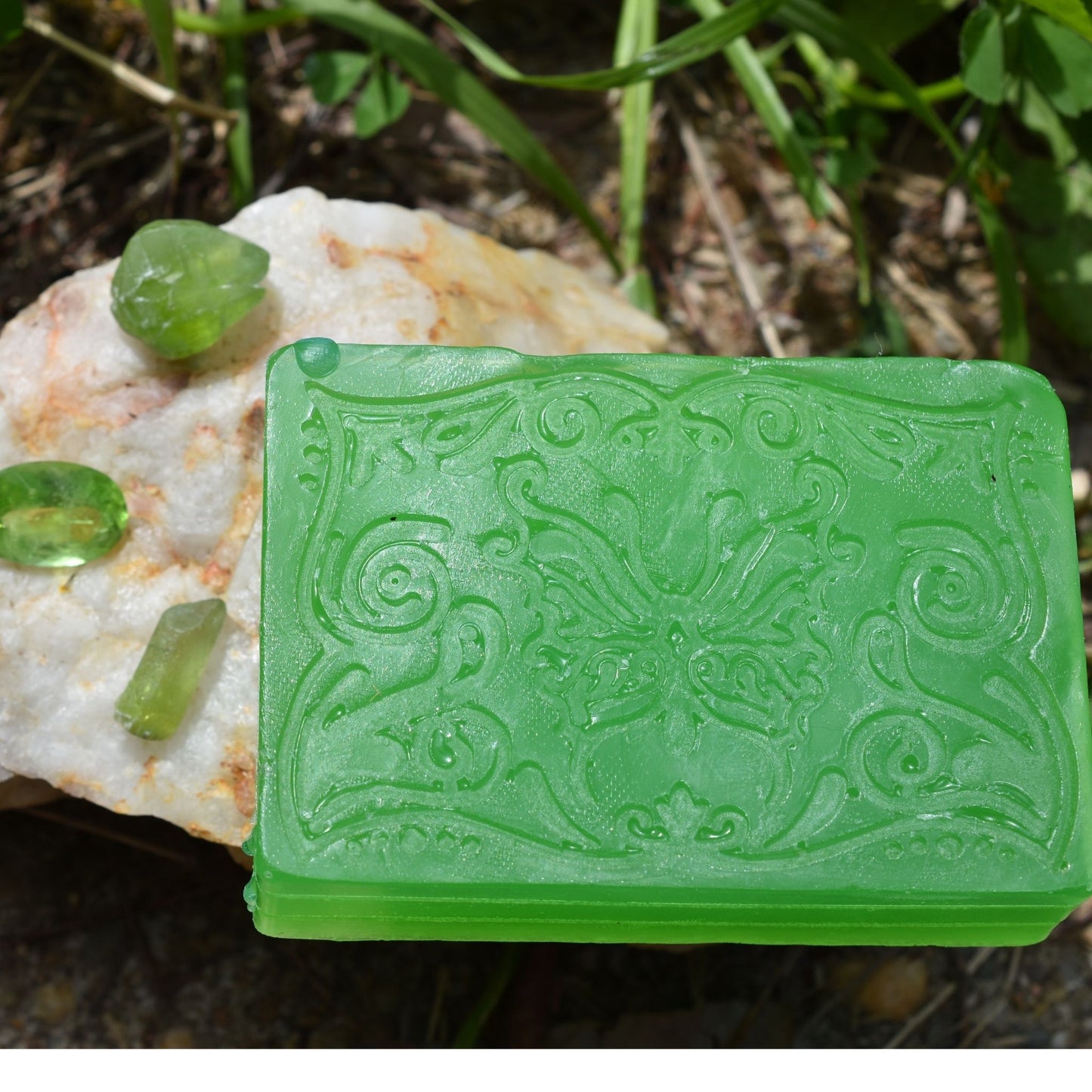 💚 Rose Garden Soap – Soft & Botanical