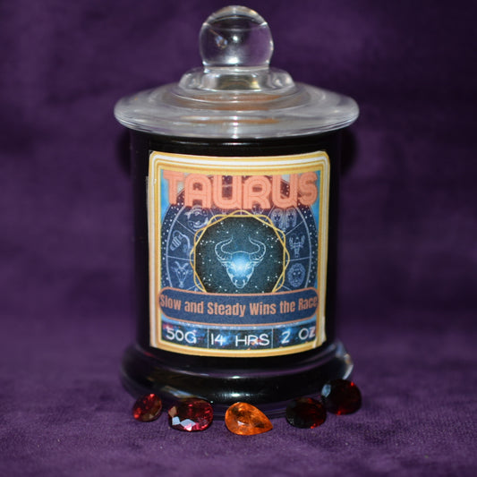 ♉ Taurus Zodiac Candle - Rose Sandalwood