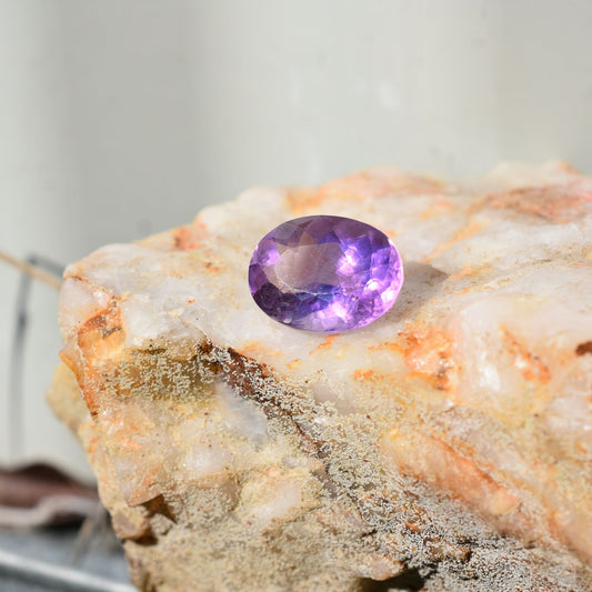 💜 Amethyst – Intuition & Calm