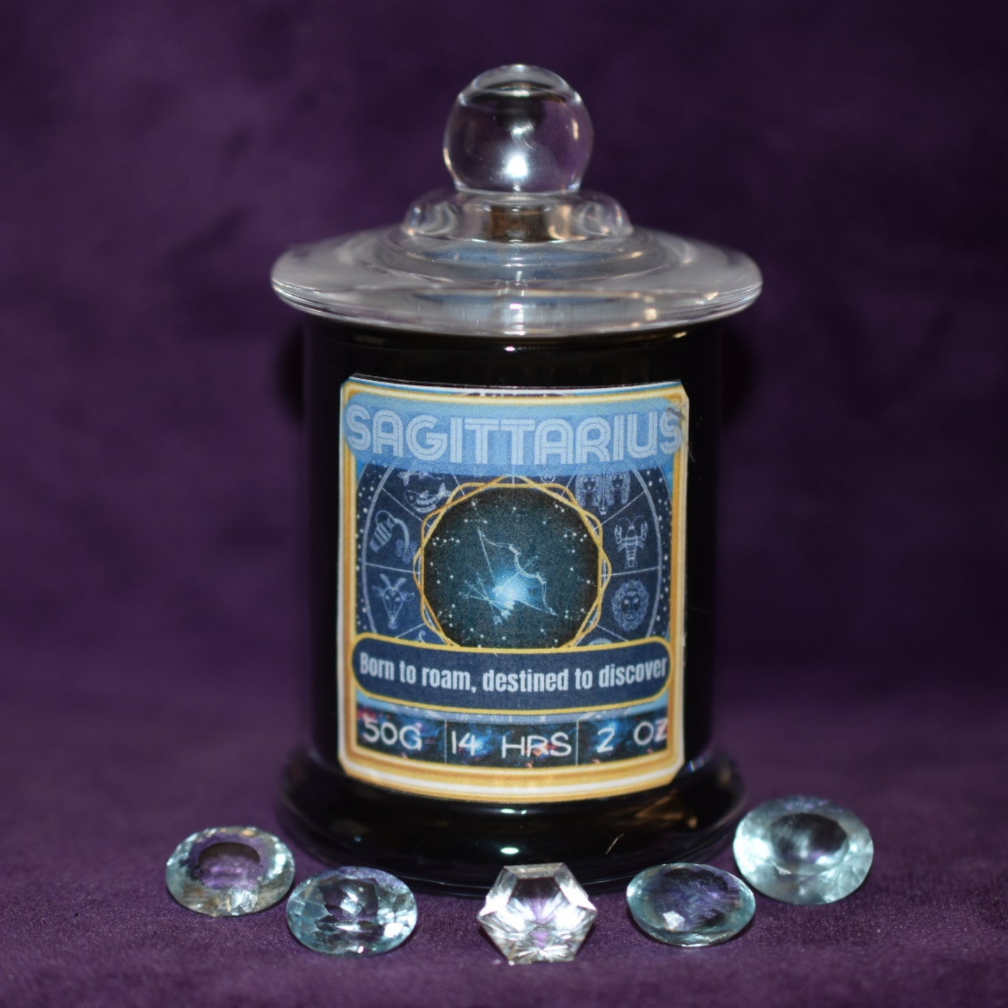 ♐ Sagittarius Zodiac Candle – Cedarwood & Vanilla