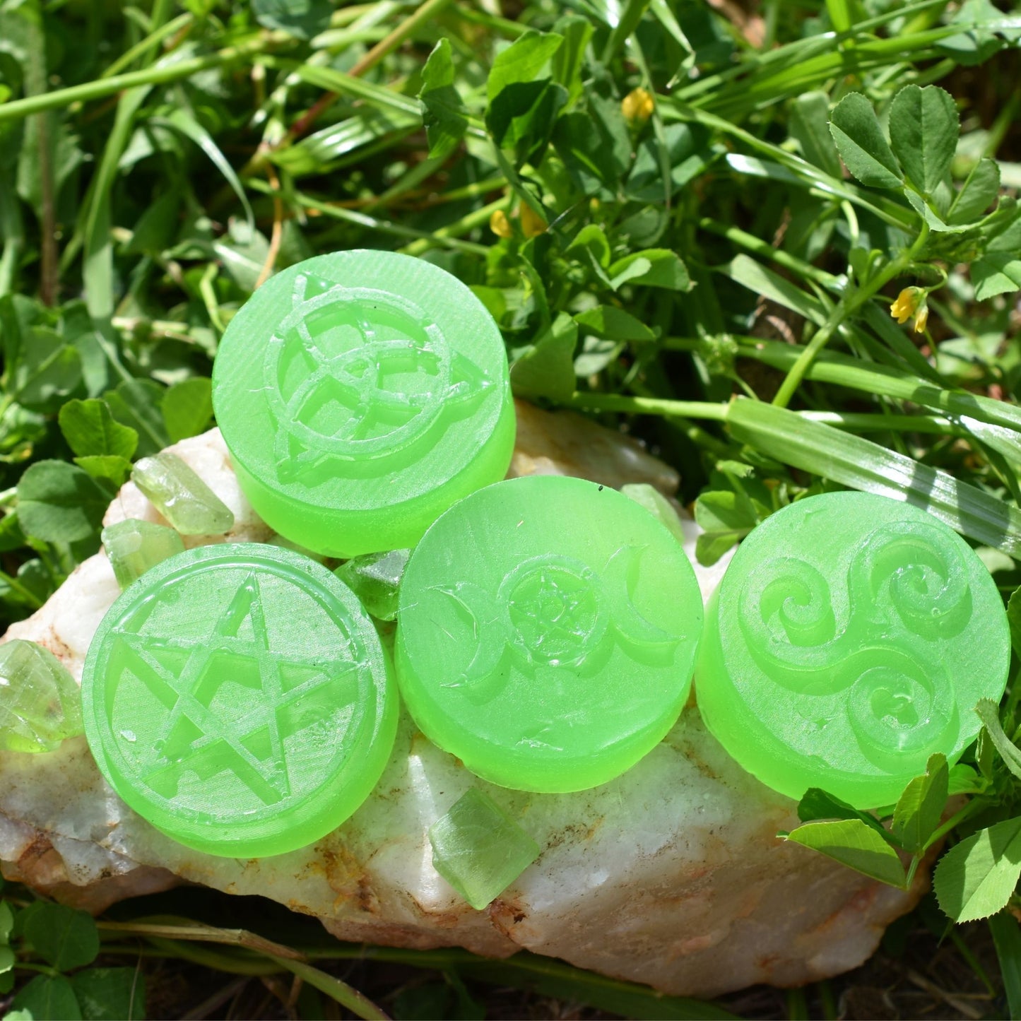 💚 Rose Garden Soap – Soft & Botanical